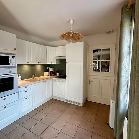 בית נופש Maison Paisible A 5 Minutes A Pied De La *